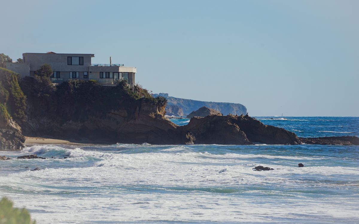 Los Angeles, CA — 2nd Trust Deed